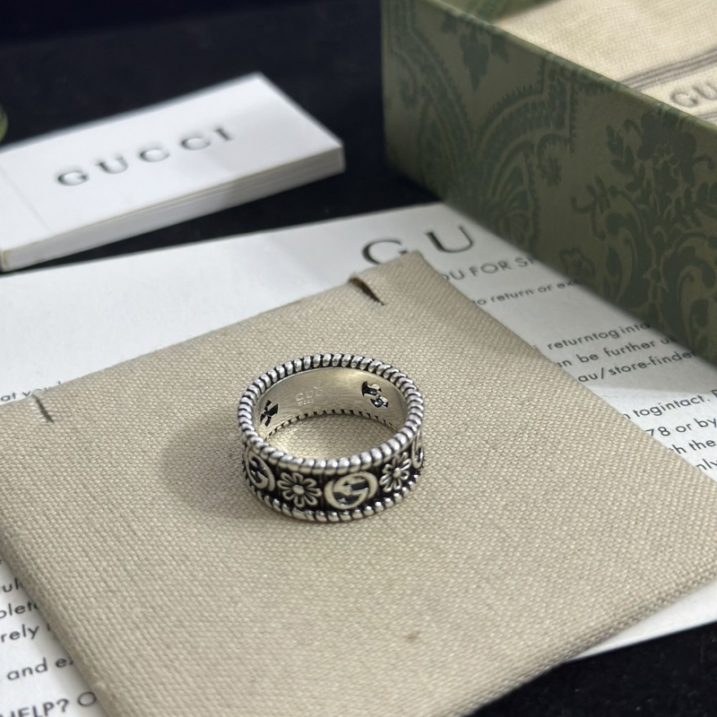 G*u*i rings